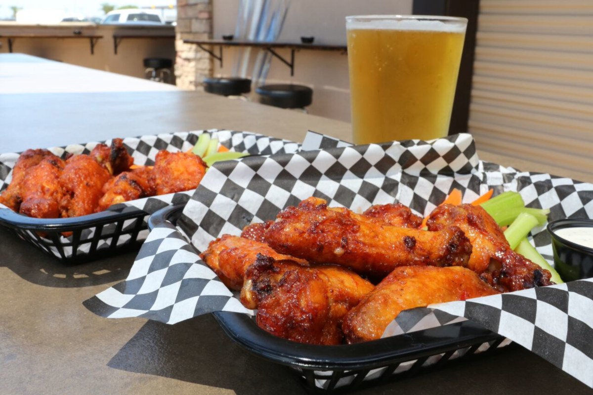 Chicken wings with beer